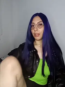 Snapshot of Nikolth_4 chatting on March 3, 2026, 11:32 pm Nikolth 4 online show from March 3, 2026, 11:32 pm