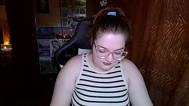 Snapshot of Teasing_Dora chatting on February 9, 2026, 6:28 am Teasing Dora online show from February 9, 2026, 6:28 am