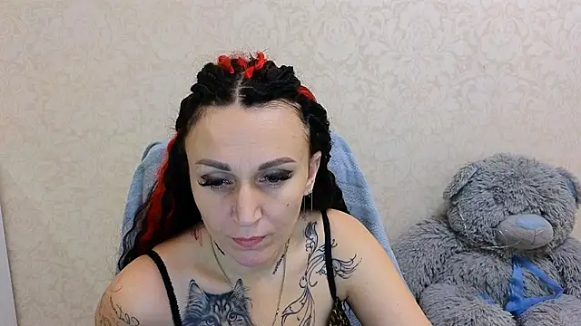 Snapshot of LalyaSkyy chatting on February 1, 2026, 6:23 am LalyaSkyy online show from February 1, 2026, 6:23 am