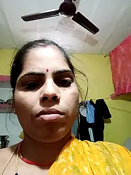 Priyakoli4568 online show from February 18, 2026, 4:19 am