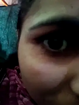 Priyakoli4568 online show from April 13, 2026, 8:09 am