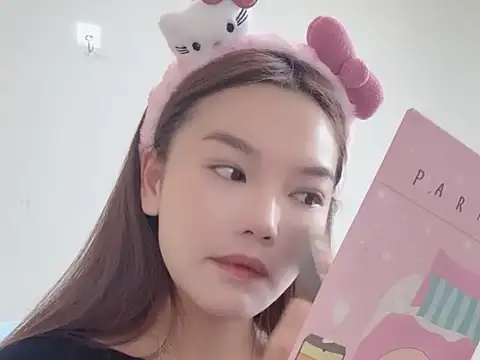 leilei660 online show from March 11, 2026, 6:19 am