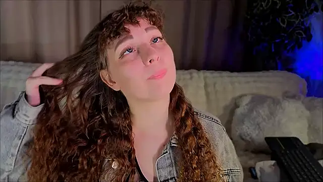 licklissy online show from April 9, 2026, 4:23 am