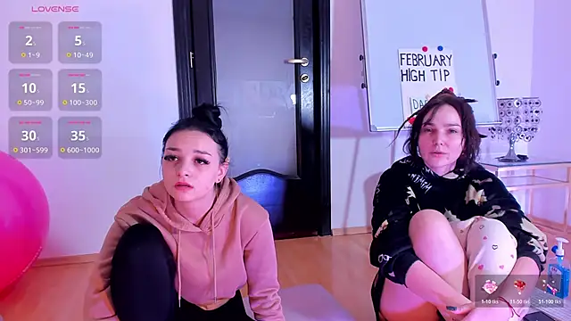 Peanaughty online show from February 28, 2026, 10:05 am