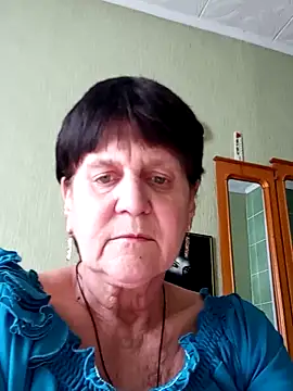 IrchykLove online show from April 23, 2026, 1:24 pm