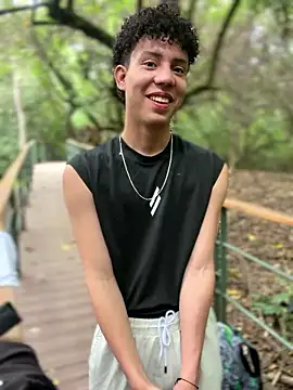 yoursexyjose online show from March 17, 2026, 7:06 pm