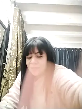 Snapshot of Luna_bigtitss777 chatting on February 3, 2026, 2:53 am Luna bigtitss777 online show from February 3, 2026, 2:53 am