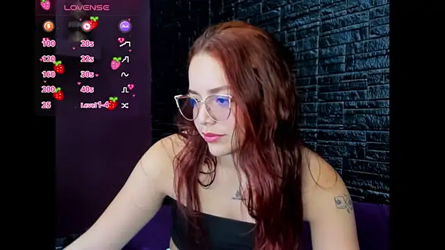 Miss Dior2 online show from March 31, 2026, 1:11 pm