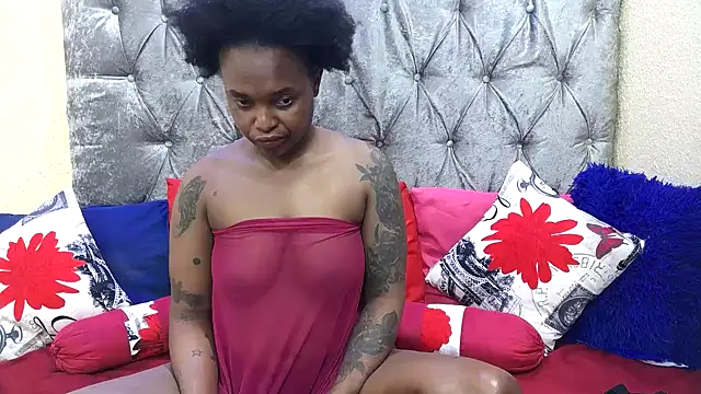 Snapshot of Lavendaxxx chatting on May 31, 2026, 1:03 am Lavendaxxx online show from May 31, 2026, 1:03 am