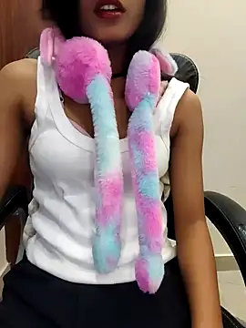 Snapshot of -Sapna001 chatting on February 15, 2026, 7:43 pm -Sapna001 online show from February 15, 2026, 7:43 pm