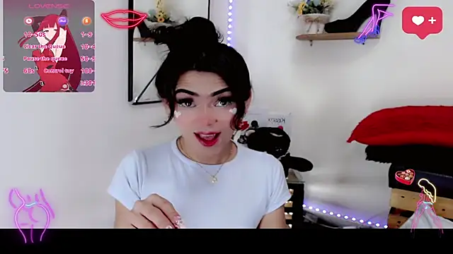 NathalialLooes online show from March 20, 2026, 5:56 am