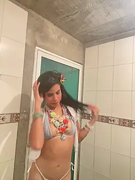 Snapshot of canela_salvaje chatting on February 11, 2026, 8:36 pm canela salvaje online show from February 11, 2026, 8:36 pm