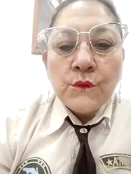 Snapshot of JULIETA_21- chatting on February 25, 2026, 12:04 pm JULIETA 21- online show from February 25, 2026, 12:04 pm