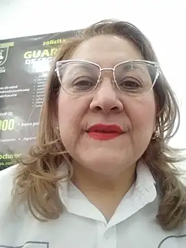 Snapshot of JULIETA_21- chatting on July 14, 2026, 1:06 pm JULIETA 21- online show from July 14, 2026, 1:06 pm