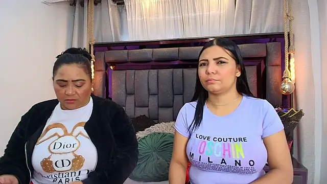 Snapshot of Karina_Mendoza chatting on May 3, 2026, 12:00 pm Karina Mendoza online show from May 3, 2026, 12:00 pm