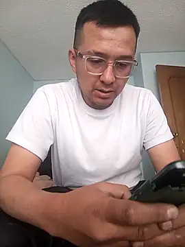 Snapshot of Dante_Blaze chatting on February 3, 2026, 8:58 pm Dante Blaze online show from February 3, 2026, 8:58 pm