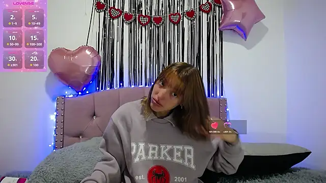 Snapshot of emily_cooper_pym chatting on February 19, 2026, 12:23 pm emily cooper pym online show from February 19, 2026, 12:23 pm