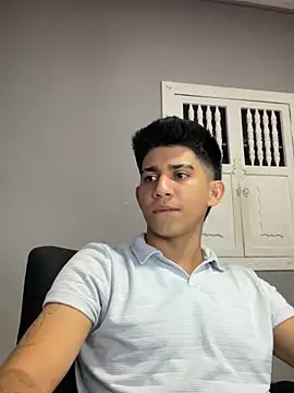 Snapshot of Thiago_Olsen chatting on February 3, 2026, 4:54 am Thiago Olsen online show from February 3, 2026, 4:54 am