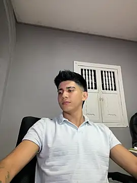 Snapshot of Thiago_Olsen chatting on February 3, 2026, 6:40 am Thiago Olsen online show from February 3, 2026, 6:40 am