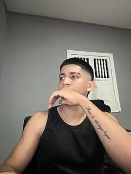 Snapshot of Thiago_Olsen chatting on February 12, 2026, 6:52 am Thiago Olsen online show from February 12, 2026, 6:52 am