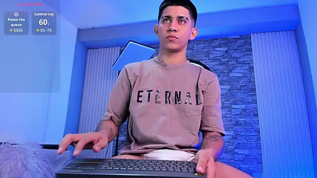 Snapshot of Thiago_Olsen chatting on February 17, 2026, 7:42 pm Thiago Olsen online show from February 17, 2026, 7:42 pm