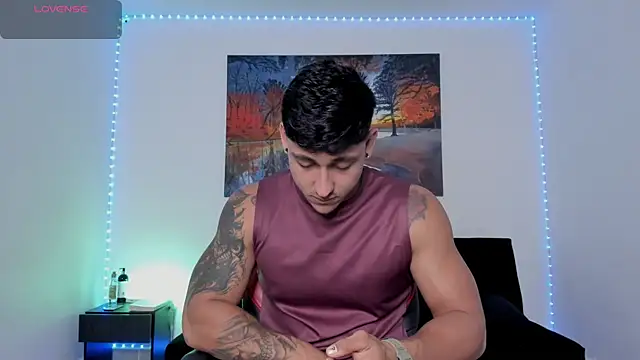 Snapshot of ryanwhite3 chatting on February 9, 2026, 10:14 pm ryanwhite3 online show from February 9, 2026, 10:14 pm