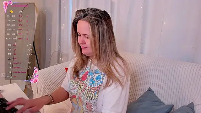 LilyBel online show from March 1, 2026, 8:16 am