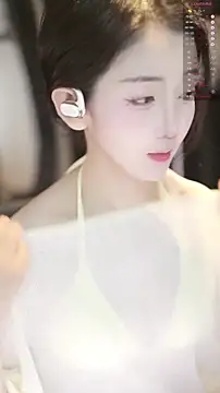 xiaomoli928 online show from July 11, 2026, 9:27 pm