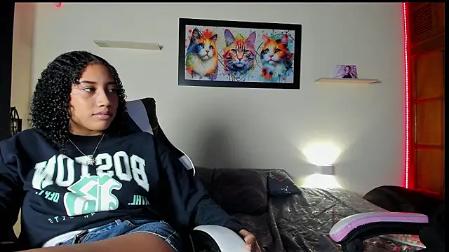 Snapshot of meredit_cris23 chatting on February 15, 2026, 2:52 am meredit cris23 online show from February 15, 2026, 2:52 am