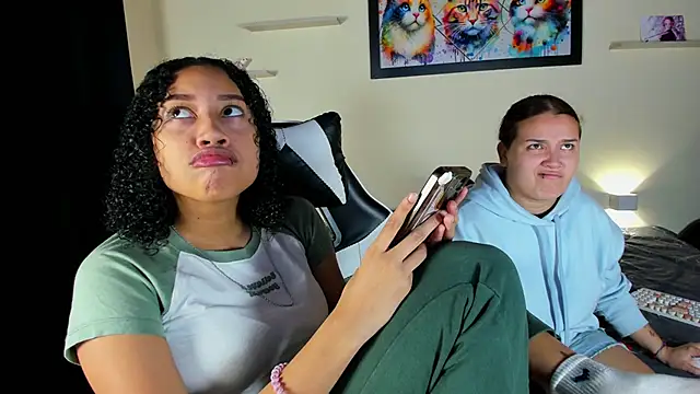 Snapshot of meredit_cris23 chatting on February 20, 2026, 3:03 am meredit cris23 online show from February 20, 2026, 3:03 am