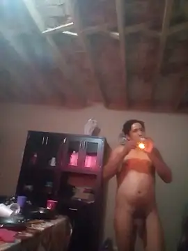 Snapshot of Carlos_xxx chatting on August 10, 2026, 12:36 am Carlos xxx online show from August 10, 2026, 12:36 am