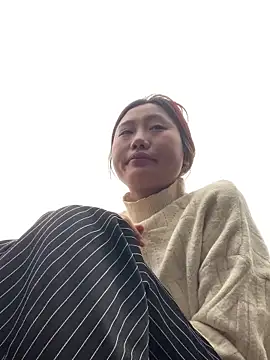 ngoccc-nga online show from February 17, 2026, 1:35 am