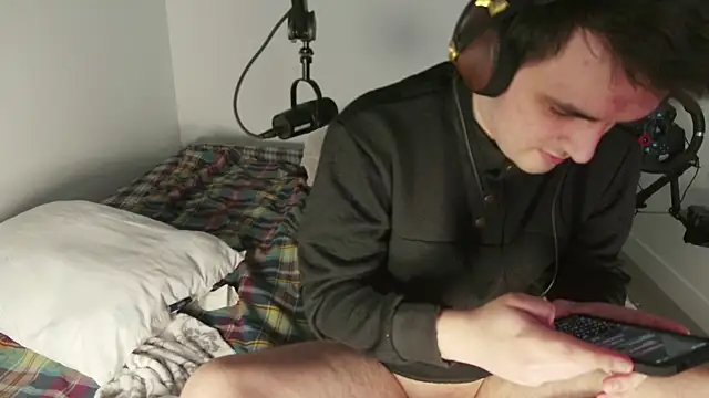 Snapshot of Begamc chatting on March 1, 2026, 5:26 pm Begamc online show from March 1, 2026, 5:26 pm