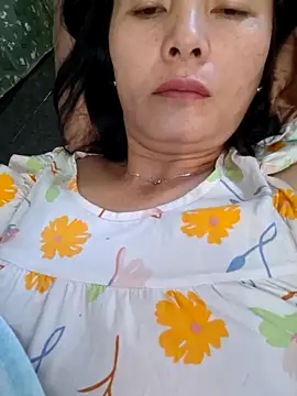 Snapshot of Baby-loveass69 chatting on March 29, 2026, 12:21 am Baby-loveass69 online show from March 29, 2026, 12:21 am