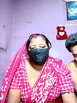 Snapshot of Fetish-Couple2 chatting on February 28, 2026, 8:21 pm Fetish-Couple2 online show from February 28, 2026, 8:21 pm