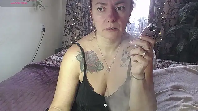 Snapshot of SEXforPLEASURE chatting on January 19, 2026, 12:42 pm SEXforPLEASURE online show from January 19, 2026, 12:42 pm