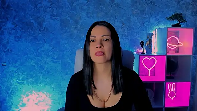 karolina robinson online show from March 1, 2026, 11:45 am