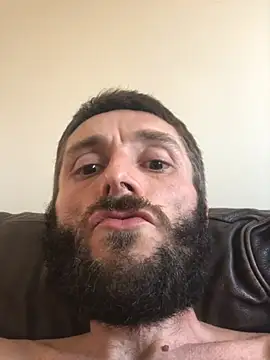 Snapshot of pezzerb7 chatting on July 14, 2026, 12:11 pm pezzerb7 online show from July 14, 2026, 12:11 pm