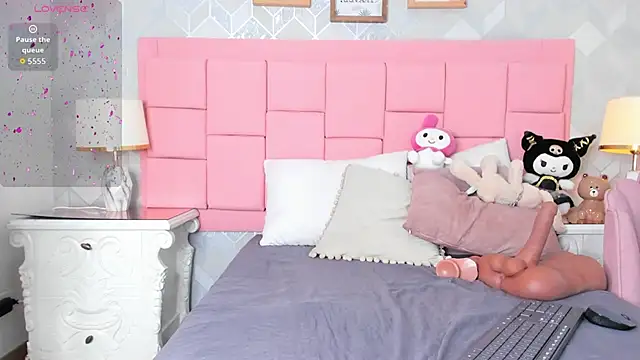 dolly kitter online show from April 9, 2026, 11:37 am