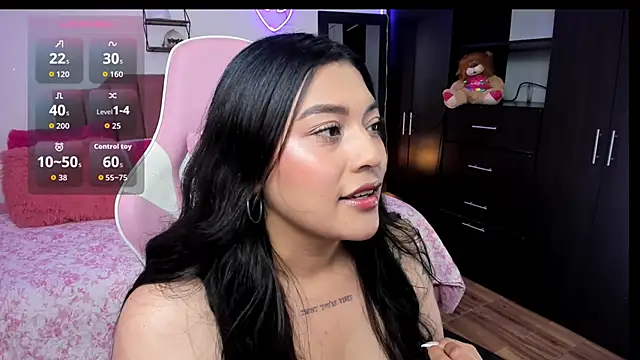 SiennaBloom online show from February 7, 2026, 11:47 am