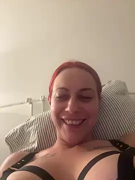 Snapshot of SophieSchmidt chatting on February 24, 2026, 8:40 pm SophieSchmidt online show from February 24, 2026, 8:40 pm