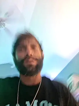 Snapshot of TrndSettr chatting on February 15, 2026, 1:35 am TrndSettr online show from February 15, 2026, 1:35 am