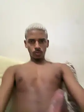 Snapshot of pretin19cm1 chatting on April 16, 2026, 9:39 pm pretin19cm1 online show from April 16, 2026, 9:39 pm