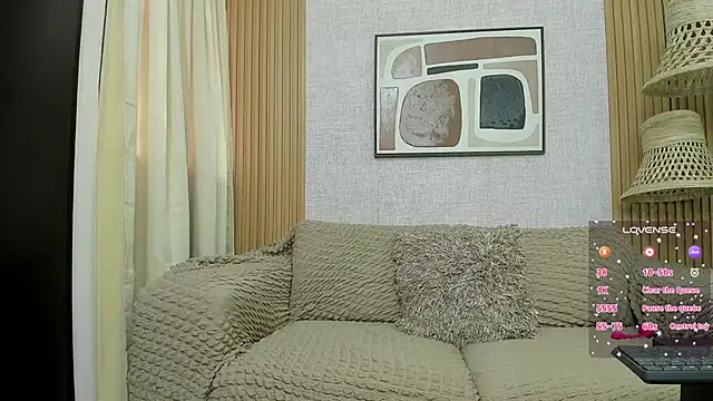 Snapshot of Kitty_Wild_19 chatting on February 24, 2026, 8:07 pm Kitty Wild 19 online show from February 24, 2026, 8:07 pm