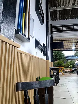 Cris18sexy online show from February 16, 2026, 9:33 pm