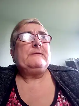 Snapshot of SusanStar874 chatting on June 19, 2026, 1:04 pm SusanStar874 online show from June 19, 2026, 1:04 pm