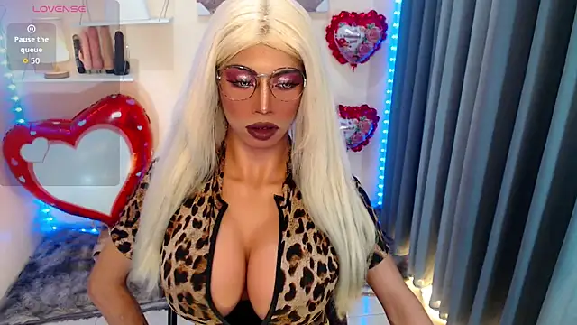 Snapshot of Sexyshamara chatting on February 14, 2026, 8:44 am Sexyshamara online show from February 14, 2026, 8:44 am