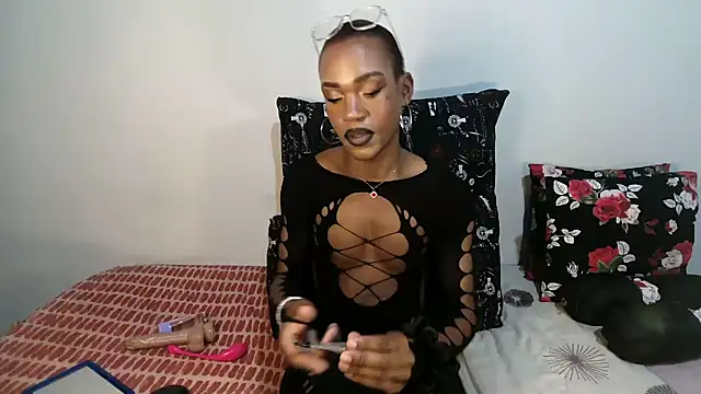 Riaanxxx online show from April 3, 2026, 12:41 am