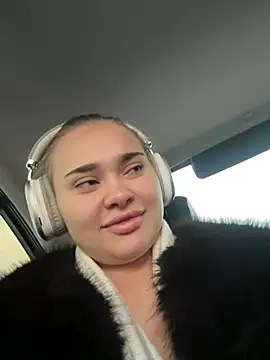 Snapshot of MonicaWestt chatting on February 20, 2026, 6:10 am MonicaWestt online show from February 20, 2026, 6:10 am