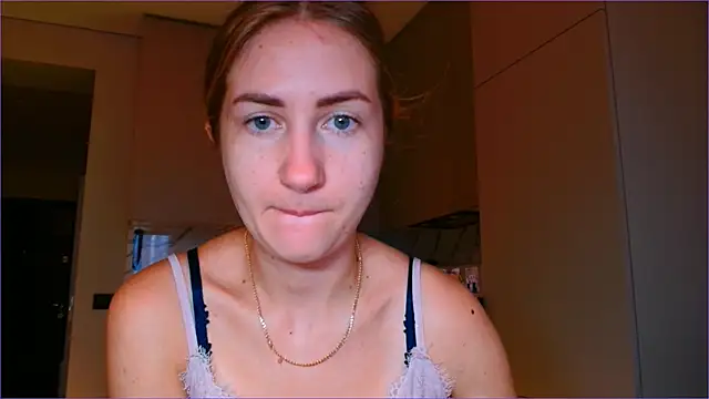 BluueSilk online show from November 10, 2025, 6:34 am